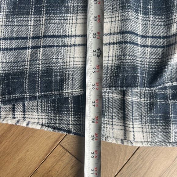 American Eagle Outfitters Navy and White Plaid Shirt - Picture 3 of 10